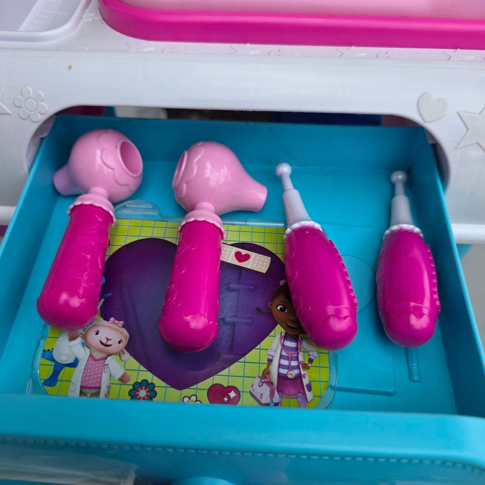 Disney Junior Doc McStuffins Get Better Checkup Center Medical Cart Toy Playset - Picture 6 of 6
